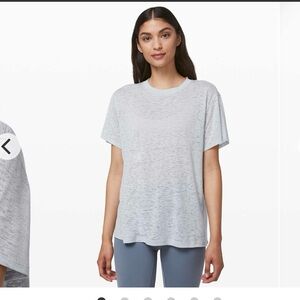 Lululemon All Yours Boyfriend Tee *Veil
Silver Fox